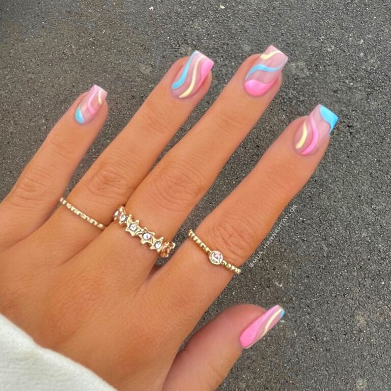 26 June Nail Designs That Bring Summer Vibes to Your Fingertips