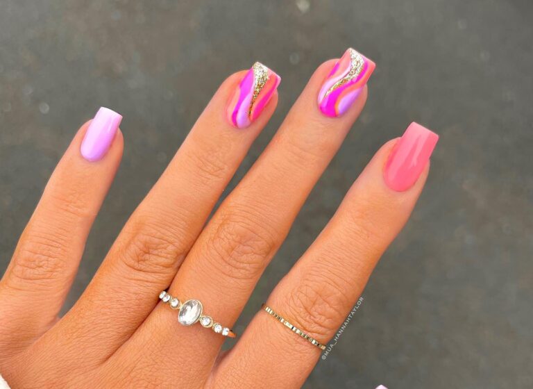 30 July Nail Ideas That Are Bright, Bold & Beautiful