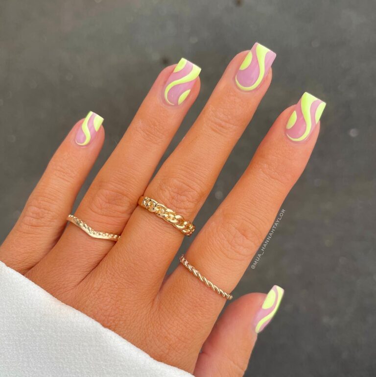 24 Colorful Pastel Nails That Keep It Soft and Stylish