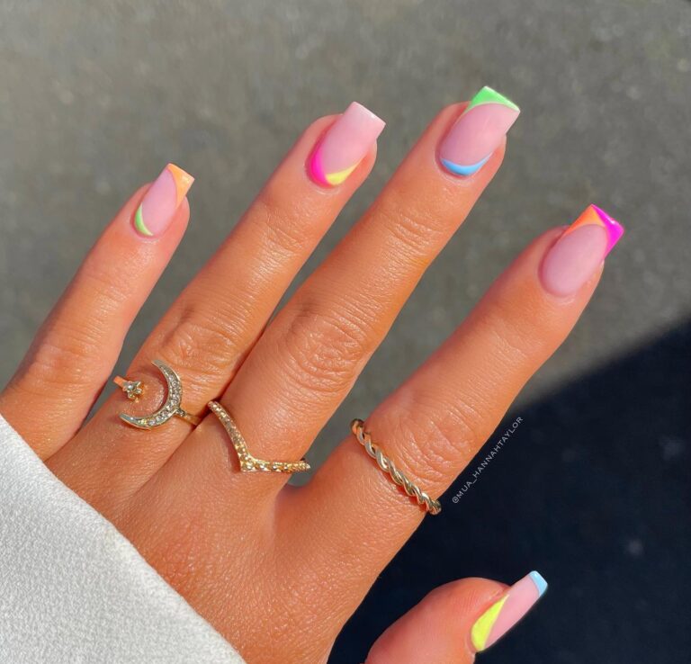 25+ Simple Summer Nail Ideas That Are Cute and Effortless